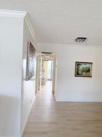 1180 S Ocean Boulevard 16 D, Boca Raton, FL 33432