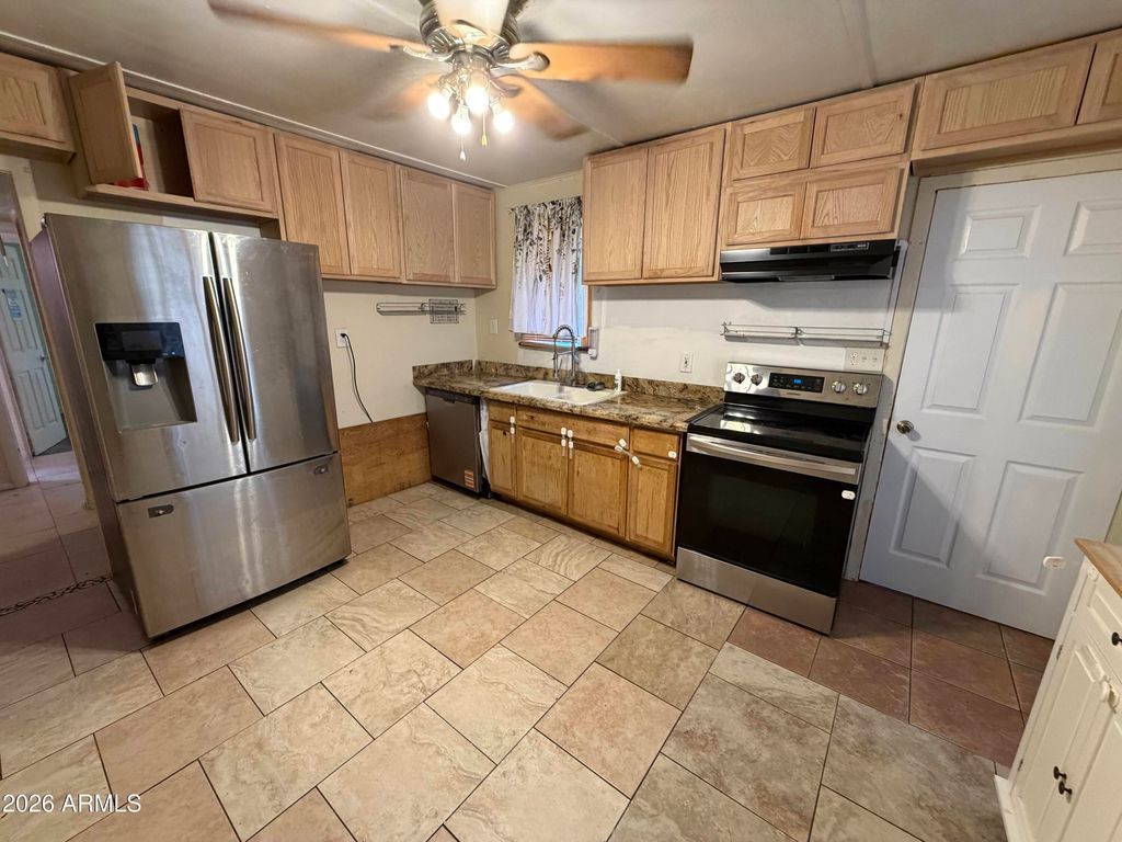 2230 W MORTEN Avenue, Phoenix, AZ 85021 — photo 5