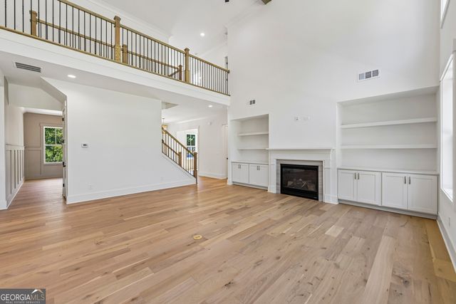 9155 Greenway Court, Gainesville, GA 30506