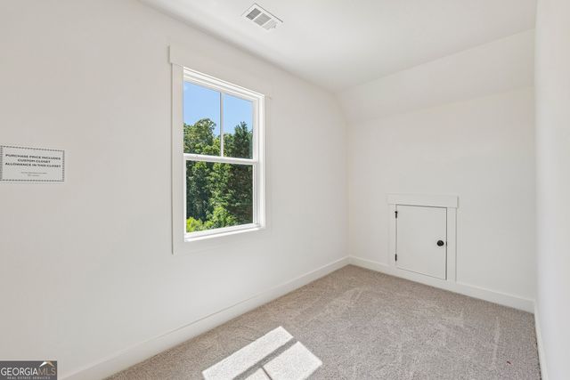 9155 Greenway Court, Gainesville, GA 30506