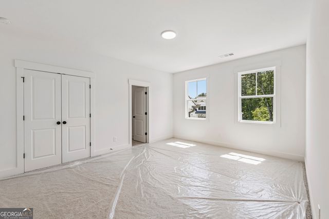 9155 Greenway Court, Gainesville, GA 30506