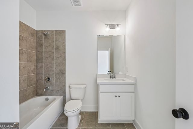 9155 Greenway Court, Gainesville, GA 30506