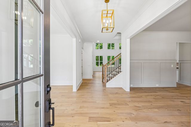 9155 Greenway Court, Gainesville, GA 30506