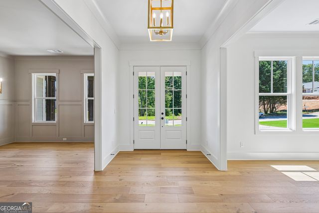 9155 Greenway Court, Gainesville, GA 30506