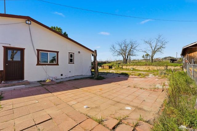 1397 Dewey Pl, Campo, CA 91906