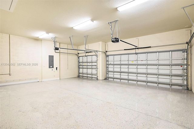 9117 Balsamo Dr, Palm Beach Gardens, FL 33412