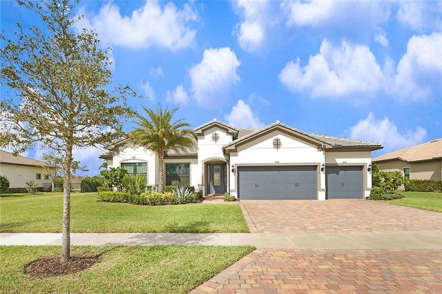 9117 Balsamo Dr, Palm Beach Gardens, FL 33412