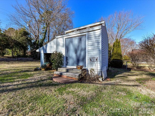 361 Wedgewood Drive, Mooresville, NC 28115