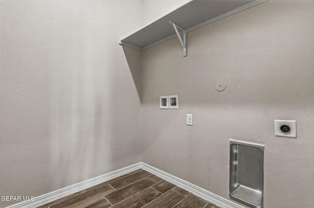 957 GULF STREAMS Avenue, El Paso, TX 79932