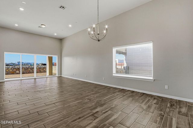 957 GULF STREAMS Avenue, El Paso, TX 79932