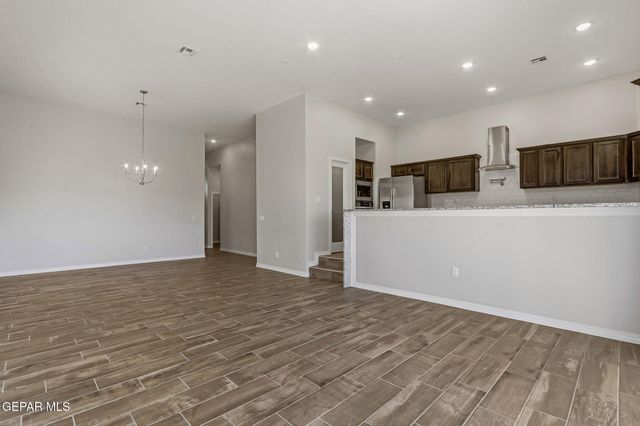957 GULF STREAMS Avenue, El Paso, TX 79932