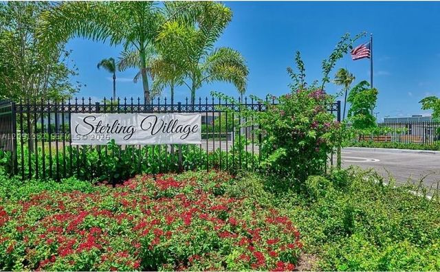 880 W Horizons W 205, Boynton Beach, FL 33435