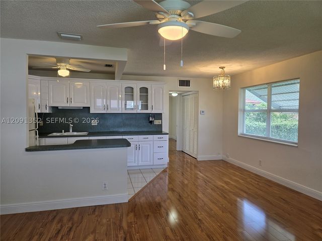 880 W Horizons W 205, Boynton Beach, FL 33435