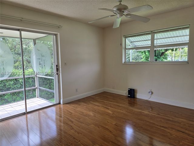 880 W Horizons W 205, Boynton Beach, FL 33435