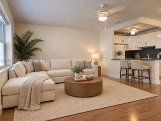 880 W Horizons W 205, Boynton Beach, FL 33435