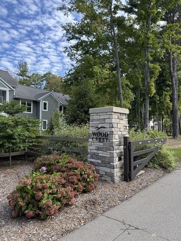 76757 Wood Crest Court, South Haven, MI 49090