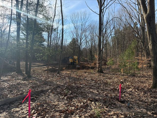 76757 Wood Crest Court, South Haven, MI 49090