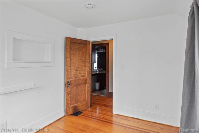 22265 Nowlin Street, Dearborn, MI 48124