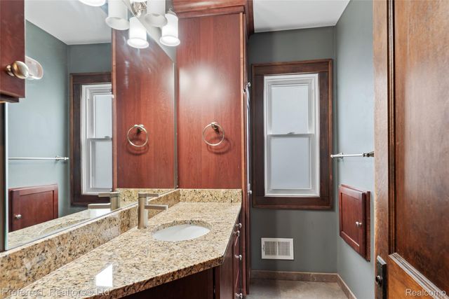 22265 Nowlin Street, Dearborn, MI 48124