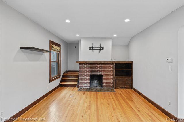 22265 Nowlin Street, Dearborn, MI 48124