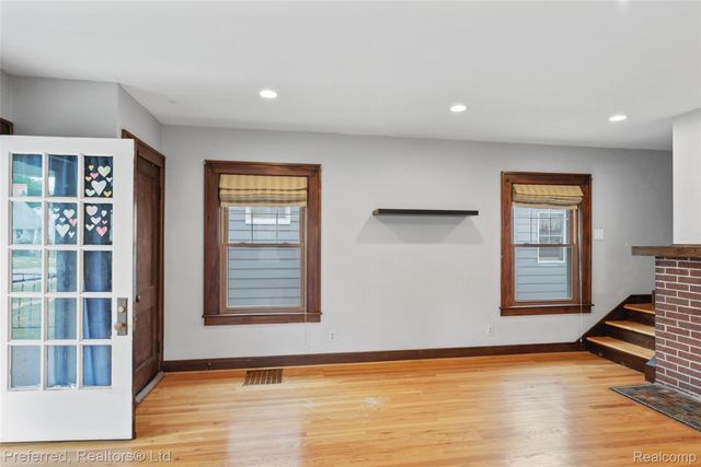 22265 Nowlin Street, Dearborn, MI 48124