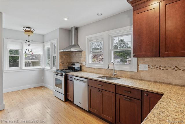 22265 Nowlin Street, Dearborn, MI 48124