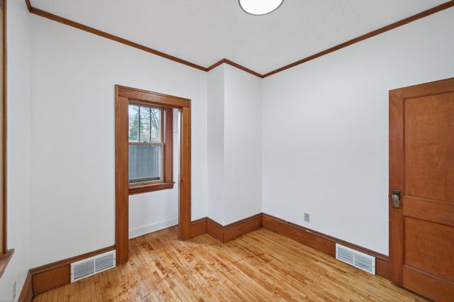 776 Wheeler Street N, Saint Paul, MN 55104