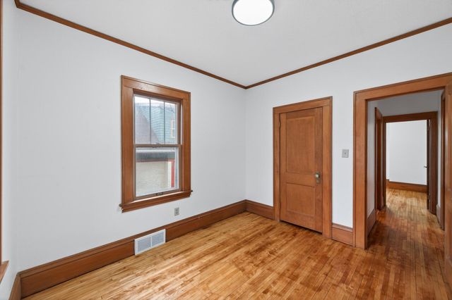 776 Wheeler Street N, Saint Paul, MN 55104