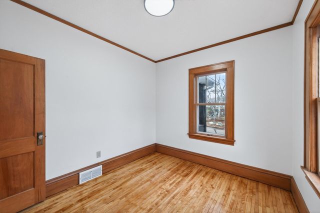 776 Wheeler Street N, Saint Paul, MN 55104