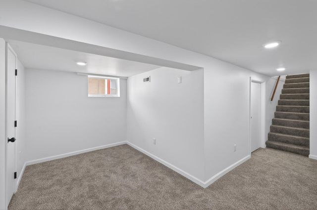 776 Wheeler Street N, Saint Paul, MN 55104