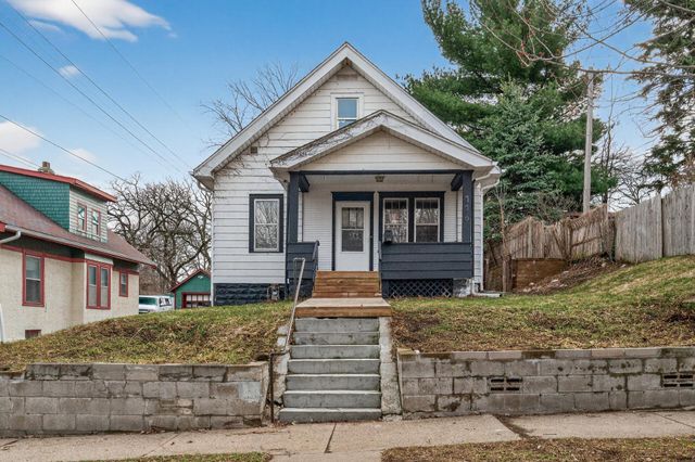 776 Wheeler Street N, Saint Paul, MN 55104