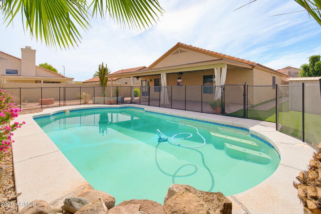 9168 W SAINT JOHN Road, Peoria, AZ 85382 — photo 3
