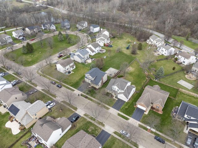 7482 Bunker Ridge Court, Blacklick, OH 43004