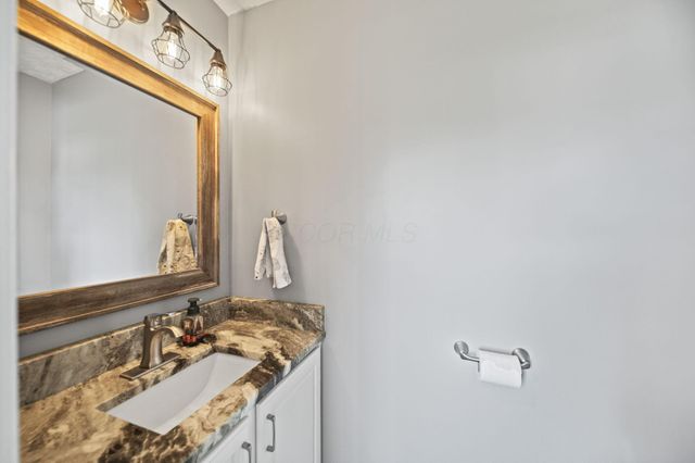 7482 Bunker Ridge Court, Blacklick, OH 43004