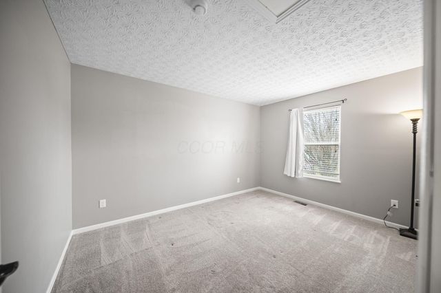 7482 Bunker Ridge Court, Blacklick, OH 43004