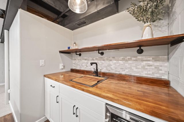 7482 Bunker Ridge Court, Blacklick, OH 43004