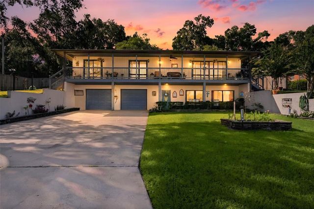 521 E MIRROR LAKE DRIVE, Fruitland Park, FL 34731