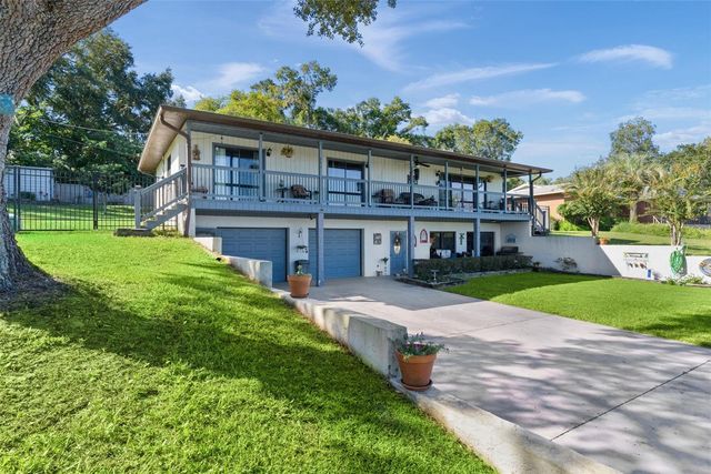 521 E MIRROR LAKE DRIVE, Fruitland Park, FL 34731