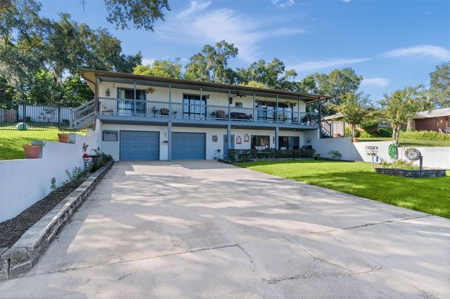 521 E MIRROR LAKE DRIVE, Fruitland Park, FL 34731