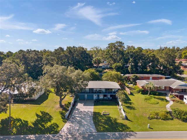 521 E MIRROR LAKE DRIVE, Fruitland Park, FL 34731