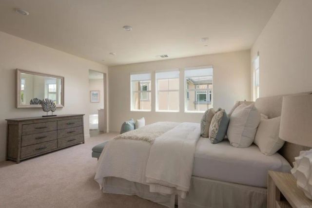 1860 Artemisia Court, Carlsbad, CA 92011
