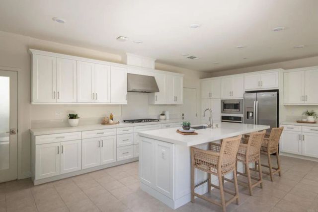 1860 Artemisia Court, Carlsbad, CA 92011