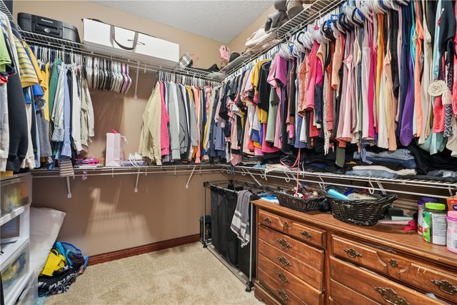 5501 Mayfair St, Cedar Rapids, IA 52404