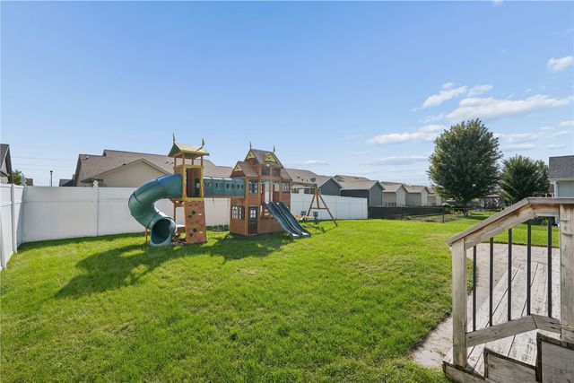 5501 Mayfair St, Cedar Rapids, IA 52404