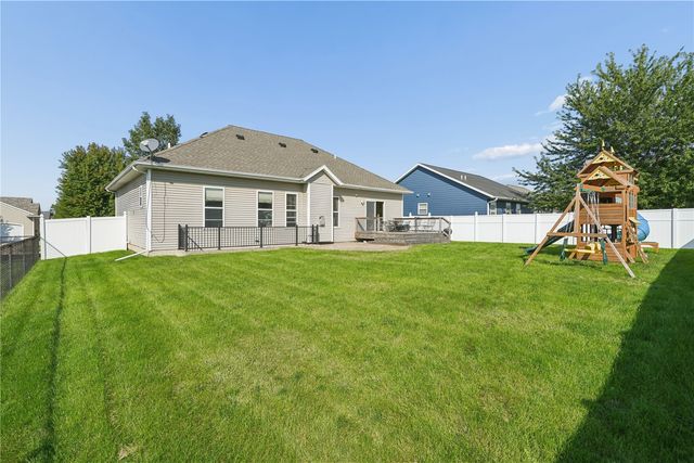 5501 Mayfair St, Cedar Rapids, IA 52404