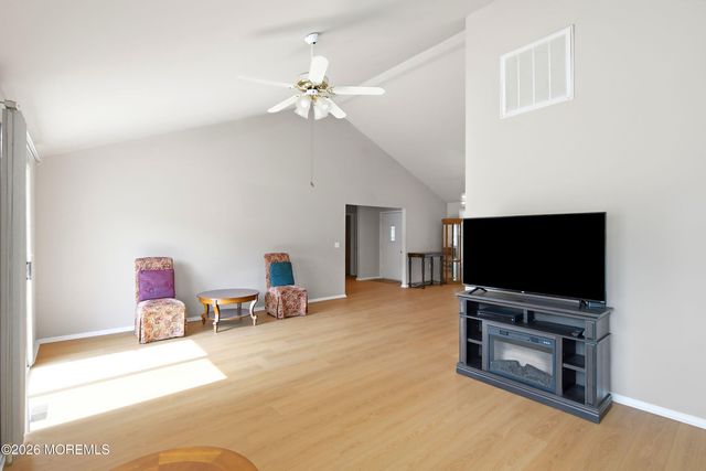 101 Foxwood Lane, Forked River, NJ 08731