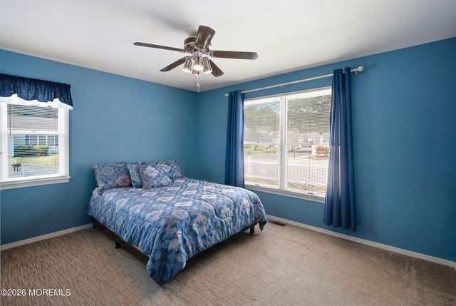 101 Foxwood Lane, Forked River, NJ 08731