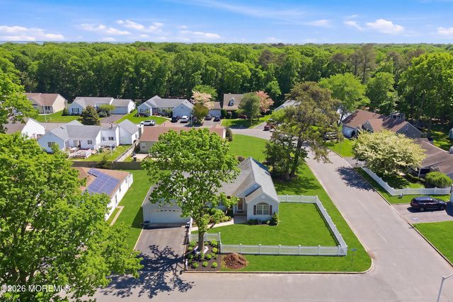 101 Foxwood Lane, Forked River, NJ 08731