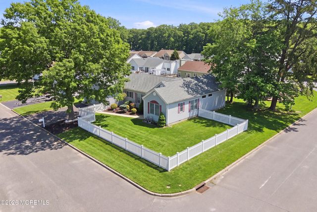 101 Foxwood Lane, Forked River, NJ 08731
