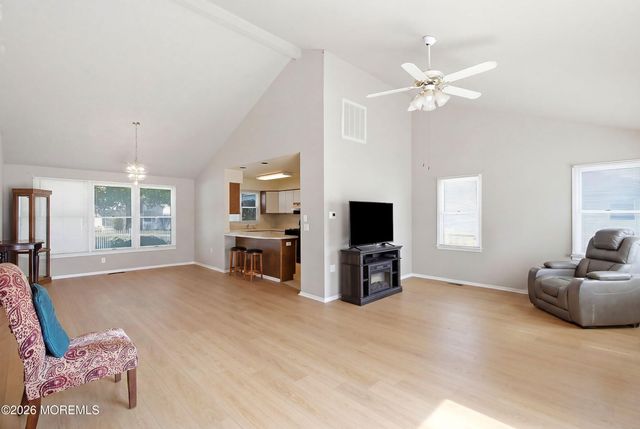101 Foxwood Lane, Forked River, NJ 08731